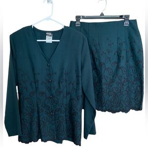 Vintage Y2K Green Black Embroidered Blazer and Skirt Career Suit Set Size M